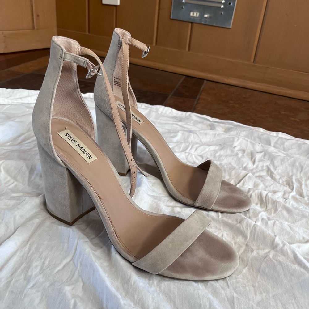 Steve Madden strappy sandal